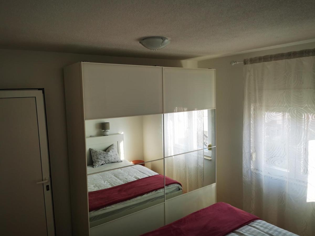 Villa Mala Vala #1 - Seeview - 80 Qm - 2 Sz - 4 Pers Trogir Eksteriør billede